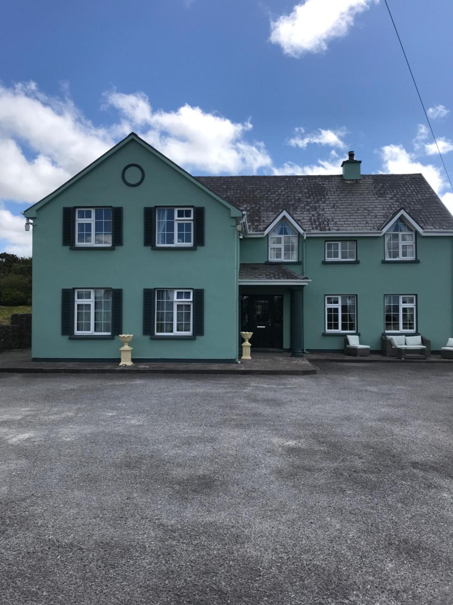 Kielty'S Of Kerry Bed And Breakfast 瓦特维尔 外观 照片